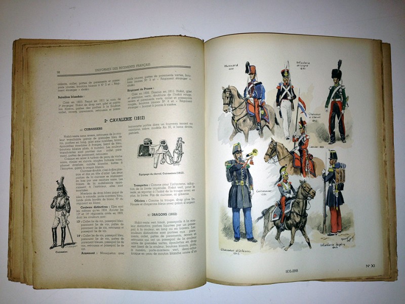 Livre sur les uniformes des régiments français