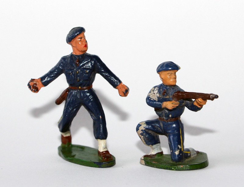Figurines Starlux anciennes 2 Chasseurs à Pied Grenade