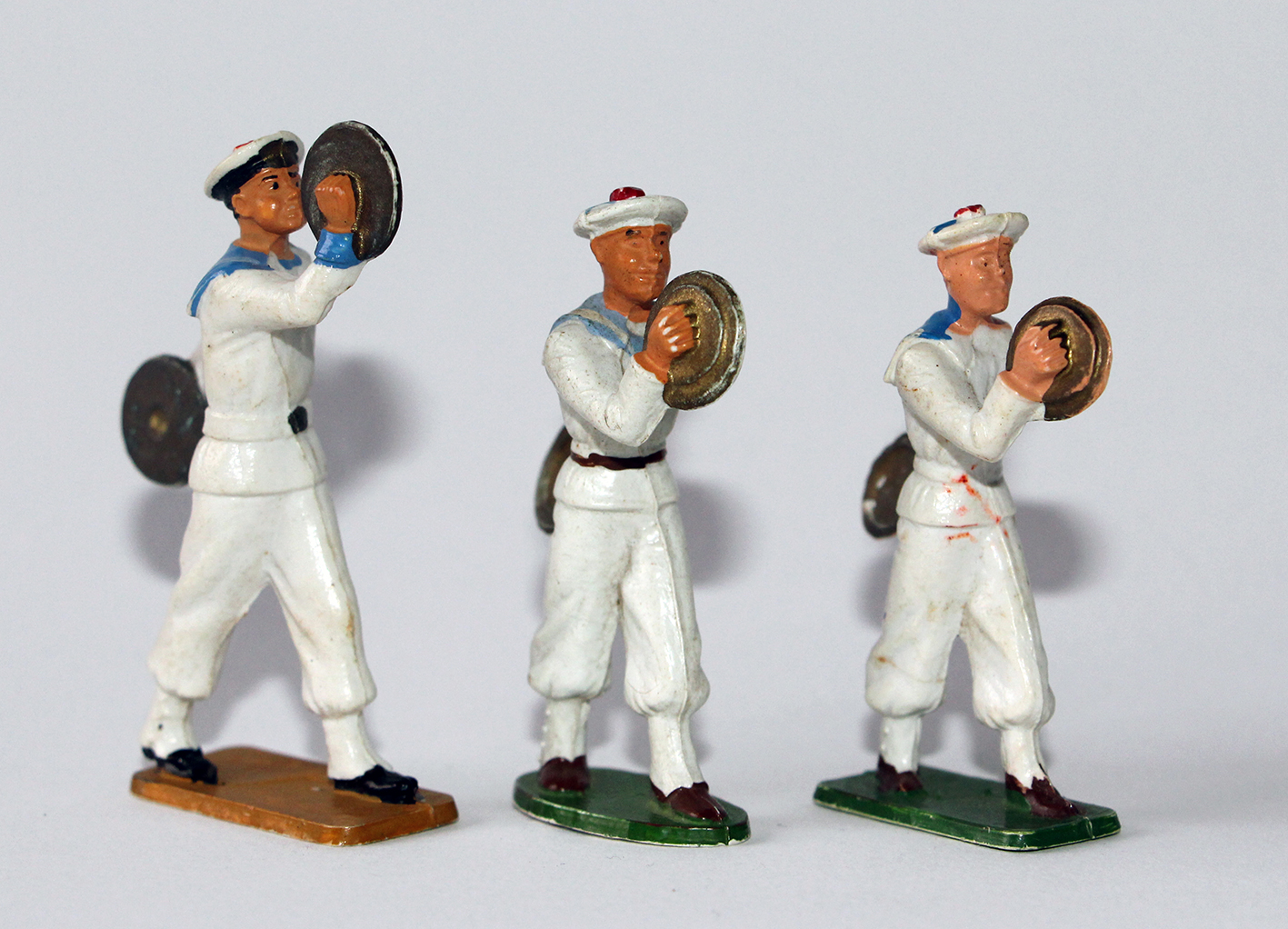Figurines Starlux anciennes 3 marins français Fanfare