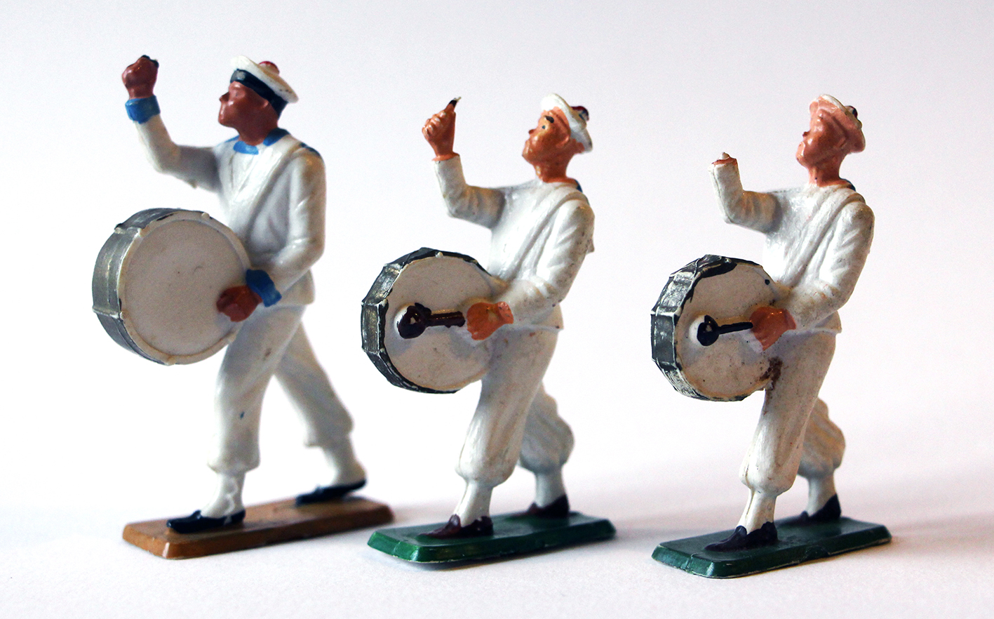 Figurines Starlux anciennes 3 marins français Fanfare Grosse Caisse