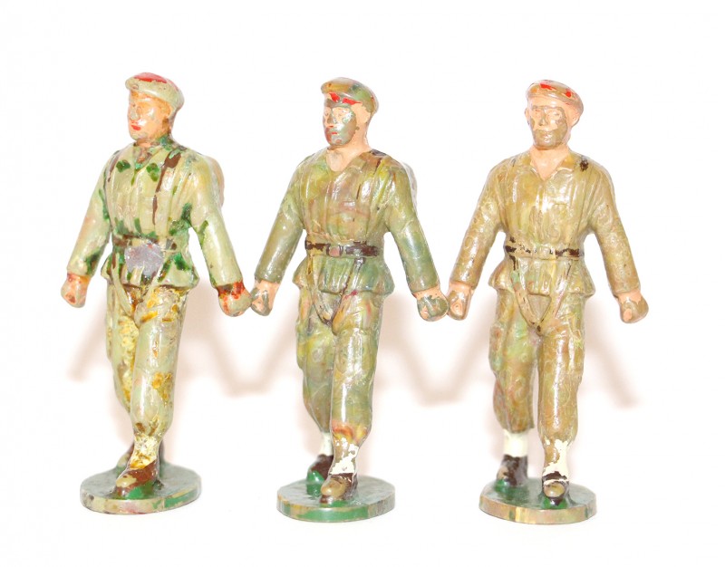 10 Figurines Starlux - Parachutistes - Défilé - Musique - France - Béret rouge