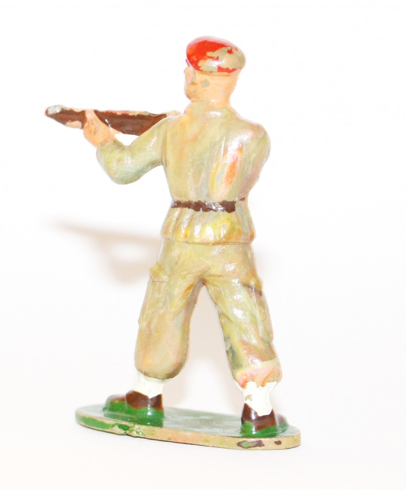 10 Figurines Starlux - Parachutistes - Défilé - Musique - France - Béret rouge