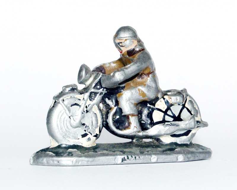 Figurine Quiralu ancienne Moto Armée Estafette