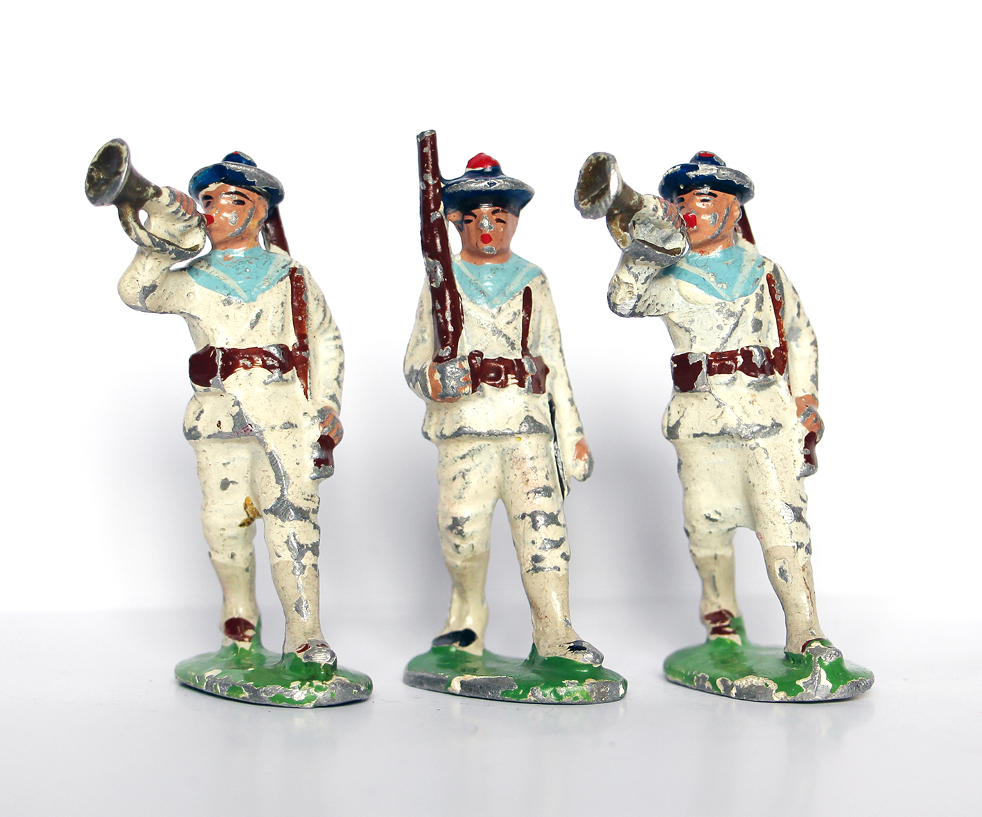 7 Anciennes Figurines Quiralu année 50/60 - Marine Française - Défilé Guerre