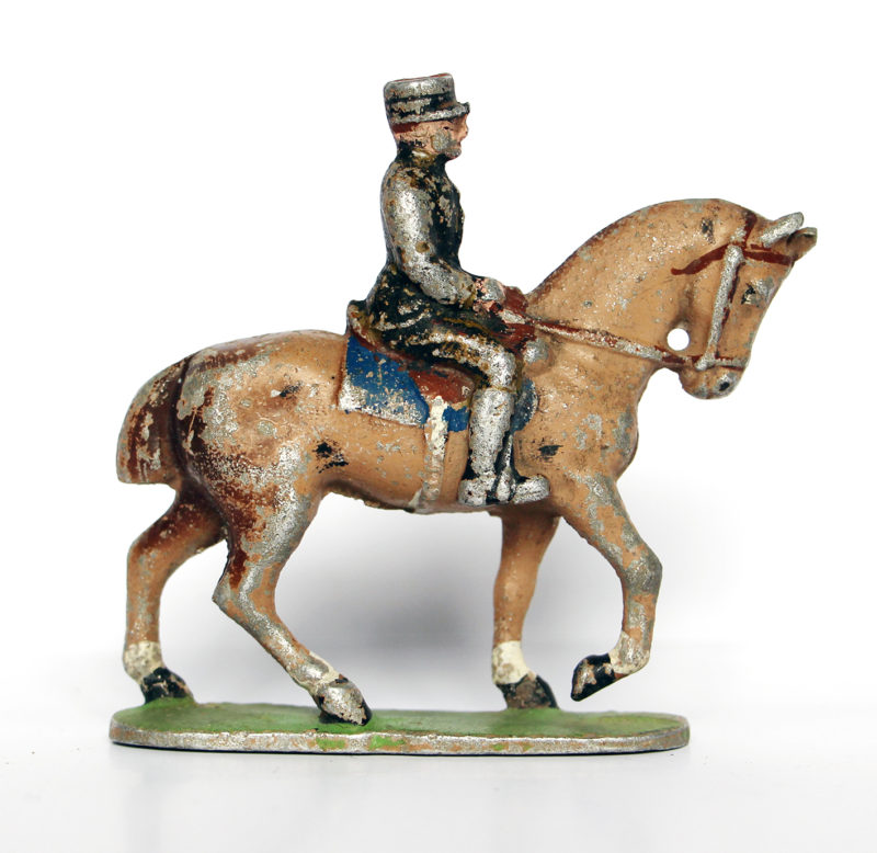 Figurine Quiralu ancienne Gendarmerie 1940