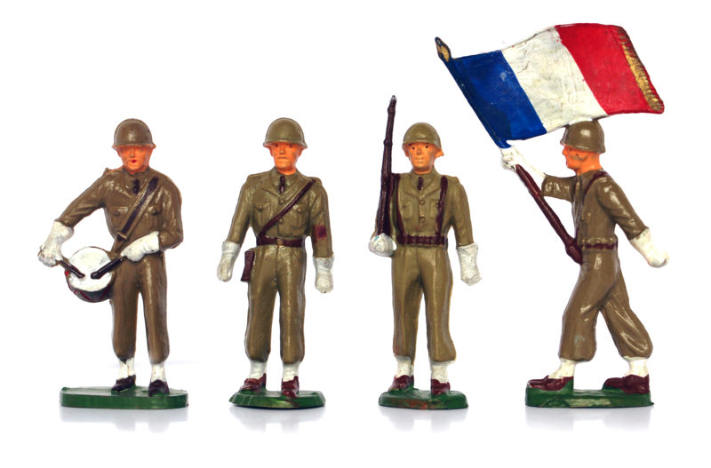 9 Figurines Starlux - Infanterie - Défilé - Musique - France