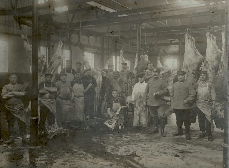 Grande photo - Boucherie Arrière du Front - Grand format - Boucher Allemand au travail - Prusse - Intendance - Guerre 14/18