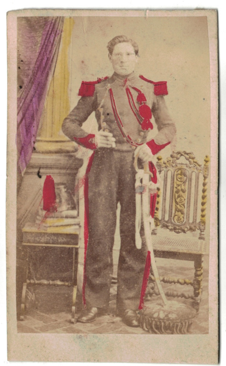 CDV Soldat Français - Artilleur - Uniforme - 2nd empire - Sabre - Shako - Rehaussée en couleurs  Photographe Belle / St Omer