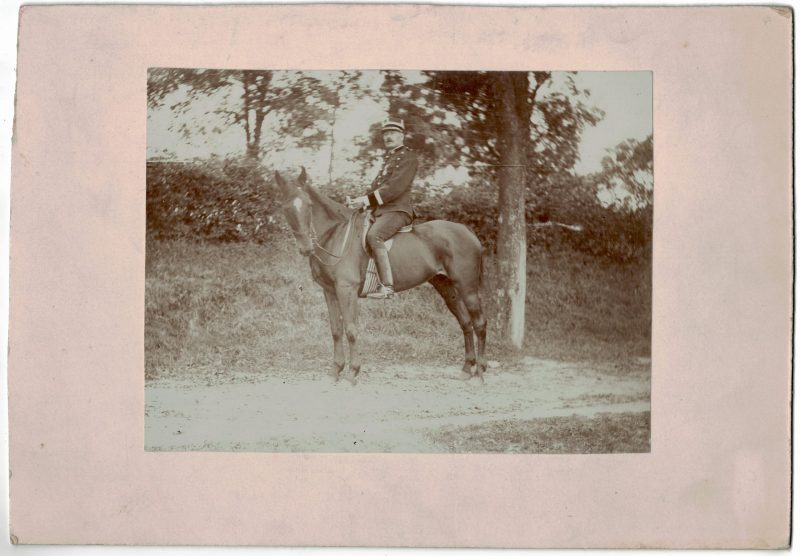 Photo militaire cavalier dolman brandebourg infanterie médecin