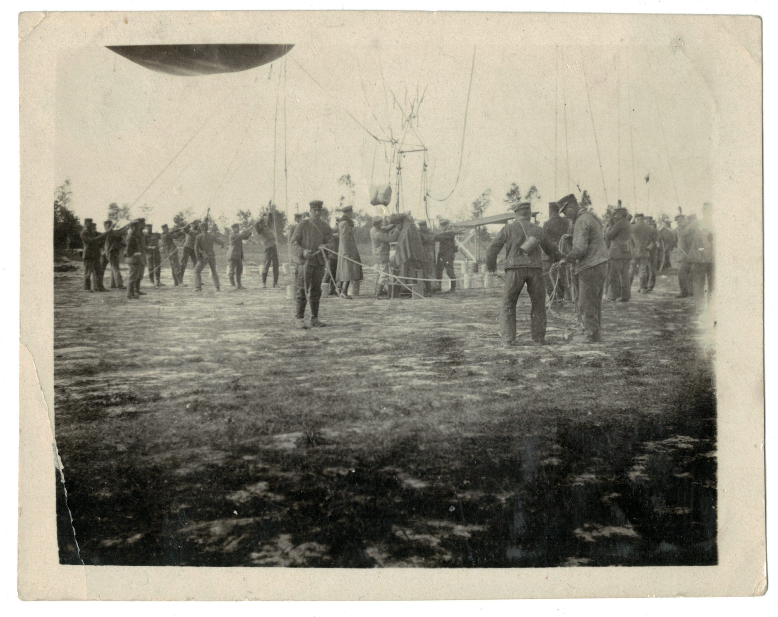 Photo papier originale - Aérostier - Officier - Uniforme - Guerre Mondiale - 14/18 - Ballon - Artillerie - Armée Allemande