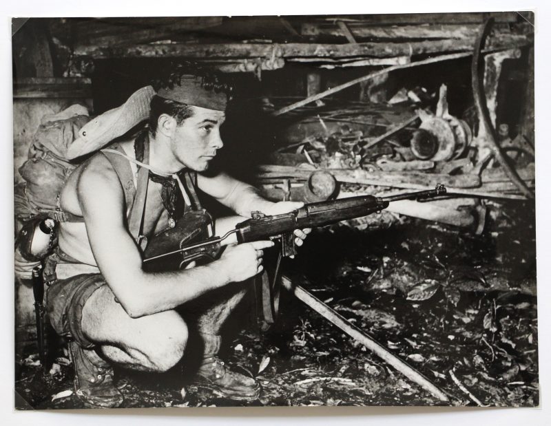 Belle série de Photos papier originale - Photo de presse - Guerre Indochine - Action - Opération - Bataille de Diên Biên Phu - Parachutiste