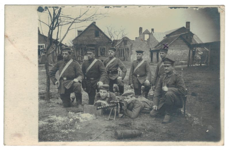 Carte photo Compagnie de Mitrailleuse Front de l'est 1918 - Allemagne - Alsacien - Russland 10 avril 1918 - Jacobstadt