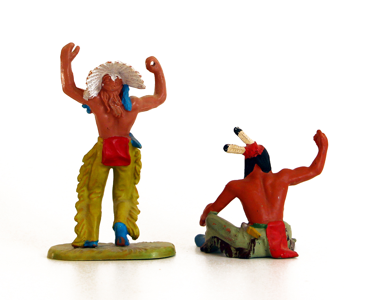 2 Anciennes Figurines Hausser Elastolin German plastic Indien Far West