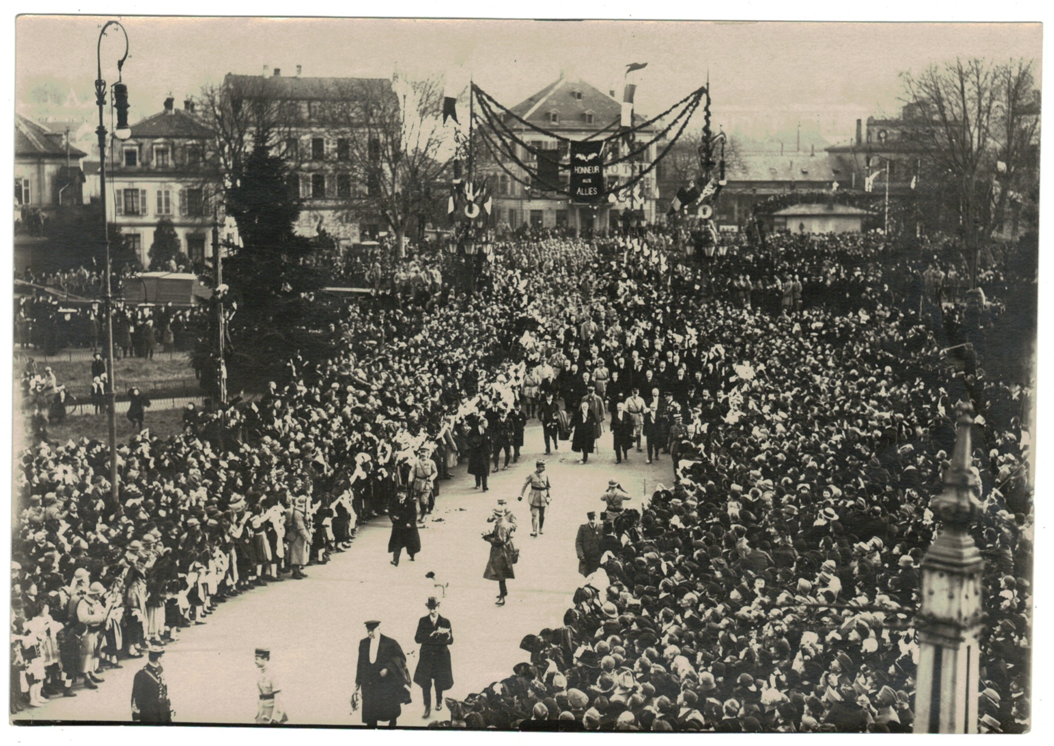 Ancienne Photographie Originale Libération de Strasbourg / Mulhouse 1918 - Visite de Clemenceau et Poincaré - 17 novembre 1918 / 9 Décembre 1918