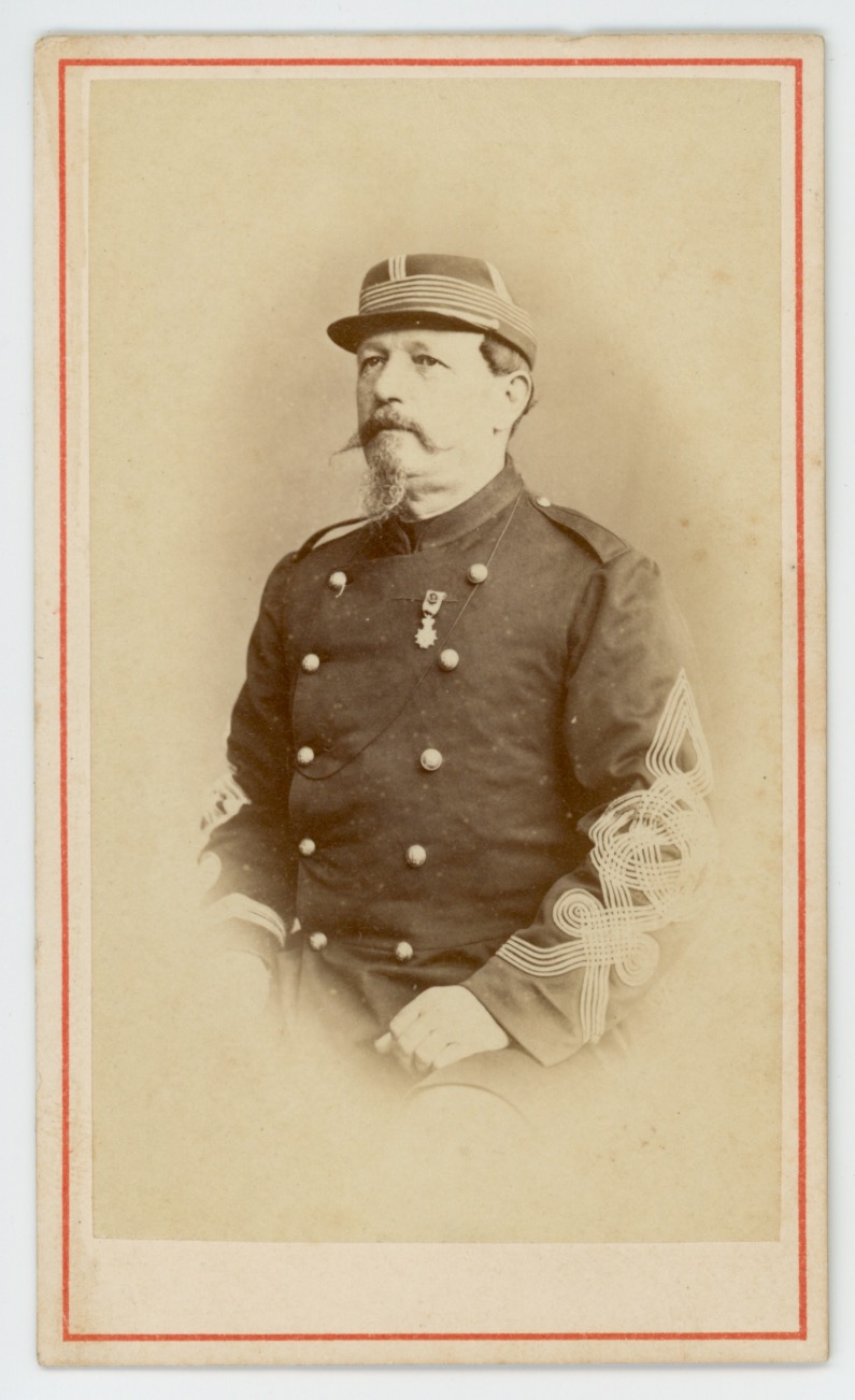 CDV - Ancienne Photographie - Colonel - Second Empire - Régiment D'infanterie - Uniforme - Médaille - Kepi