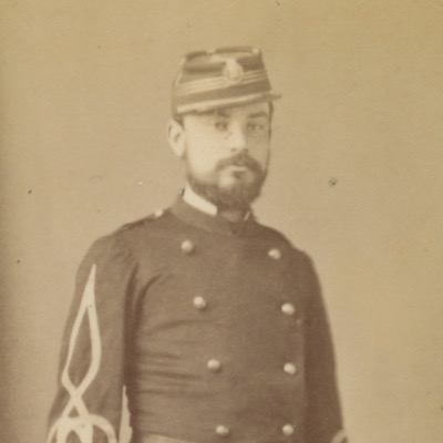 CDV - Ancienne Photographie - Capitaine - Second Empire - Régiment Garde Nationale- Uniforme - Médaille - Kepi