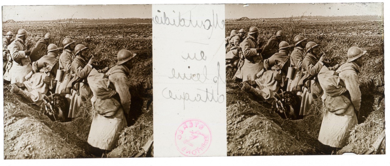 Photo Plaque Stéréo - Guerre 14/18 - Conflit - Tranchée - Vue Stéréoscopique - Poilu - Uniforme - Document actualité