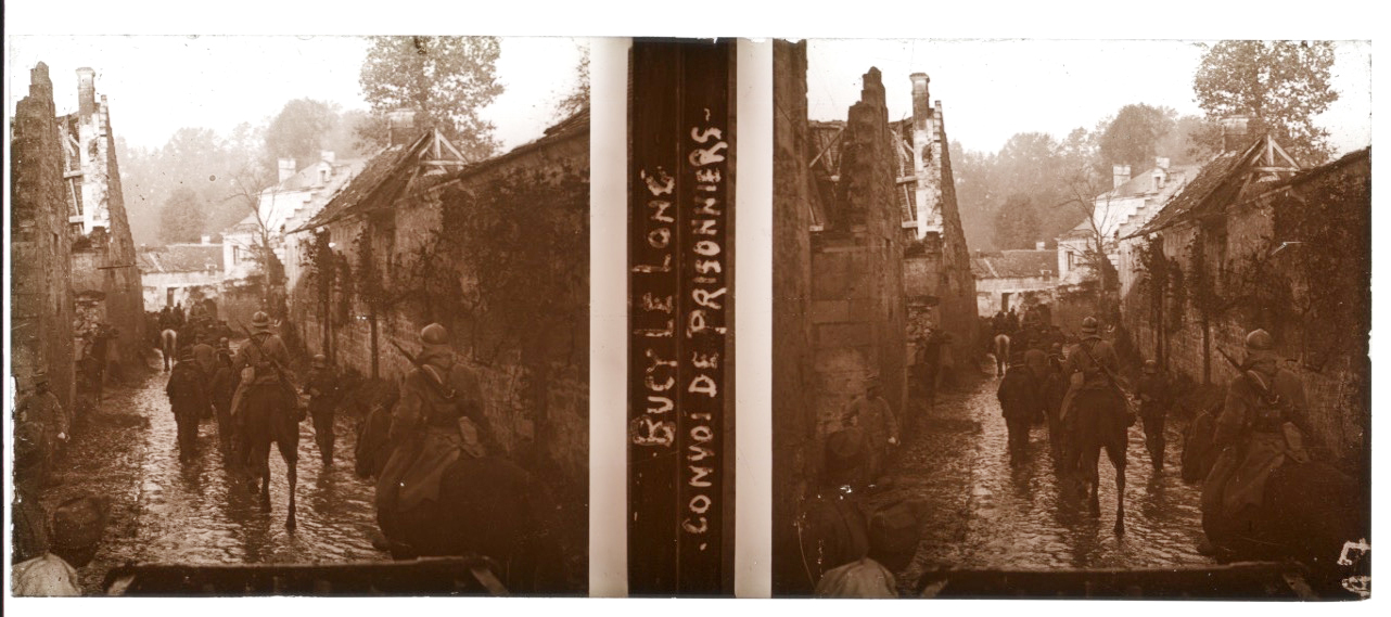 Photo Plaque Stéréo - Guerre 14/18 - Conflit - Tranchée - Vue Stéréoscopique - Poilu - Uniforme - Document actualité - 016