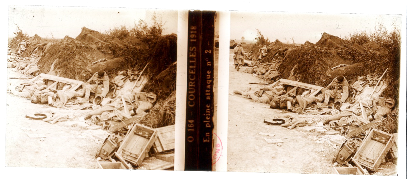 Photo Plaque Stéréo - Guerre 14/18 - Conflit - Tranchée - Vue Stéréoscopique - Poilu - Uniforme - Document actualité - 022