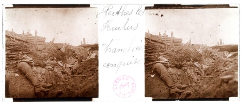 Photo Plaque Stéréo - Guerre 14/18 - Conflit - Tranchée - Vue Stéréoscopique - Poilu - Uniforme - Document actualité - 019
