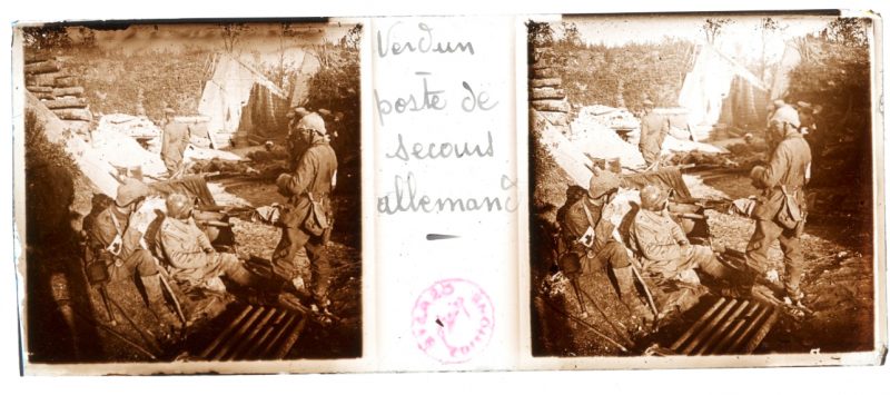 Photo Plaque Stéréo - Guerre 14/18 - Conflit - Tranchée - Vue Stéréoscopique - Poilu - Uniforme - Document actualité - 017