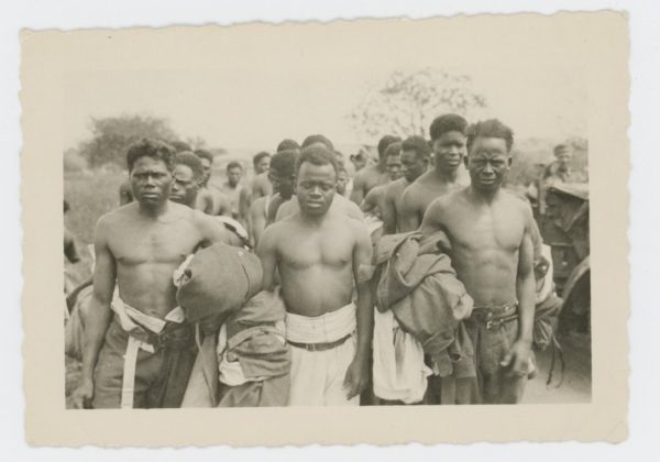 1 Photo Snapshot - Campagne de France - 1940 - Prisonniers - Troupes Afrique - Wehrmacht - Sénégalais - Sedan - Dunkerque
