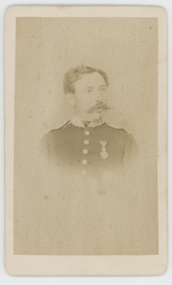 CDV - Ancienne Photographie - Portrait - Second Empire - Uniforme - Médaille - A définir ?