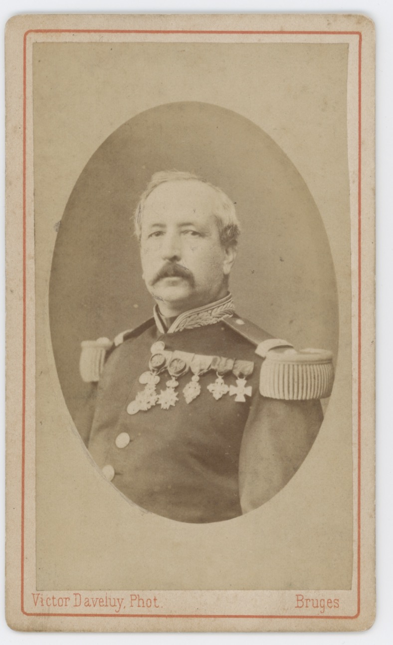 CDV - Ancienne Photographie - Portrait - Second Empire - Uniforme - Médaille - A définir ?