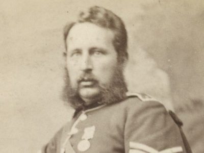 CDV - Highlander - Scotts - Ancienne Photographie - Portrait - Victoria - Uniforme - Médaille - Ecosse - Edimbourg - Kilt