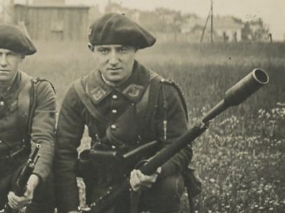 2 Cartes photos - Soldats Français - Chasseurs - photographie 1930 - Armement - Exercice - Béret - Mitrailleuse