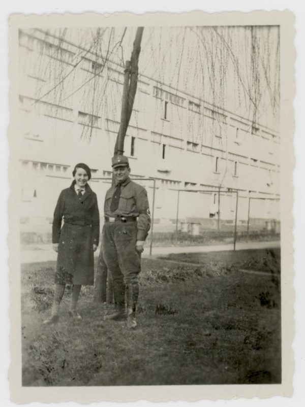 Photo papier originale - Photo Soldat III Reich - Uniforme - Guerre 39/45 - Snapshot - Soldat - Famille