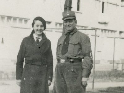 Photo papier originale - Photo Soldat III Reich - Uniforme - Guerre 39/45 - Snapshot - Soldat - Famille