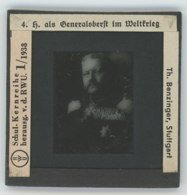 Serie de 5 diapositives d'école anciennes - Histoire de Hindenburg - Prusse - 1866 - 1918 - Uniformes - Guerre - Famille