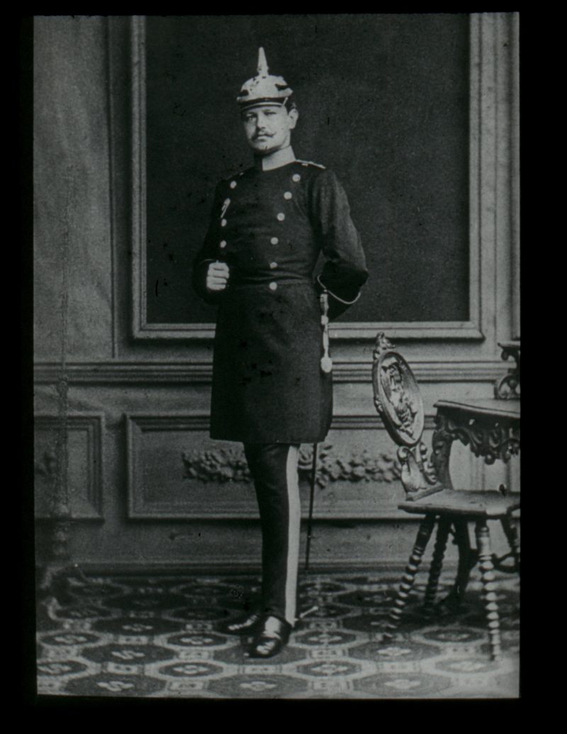 Serie de 5 diapositives d'école anciennes - Histoire de Hindenburg - Prusse - 1866 - 1918 - Uniformes - Guerre - Famille