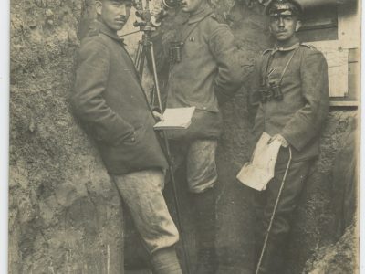 Carte Ancienne Photographie - Guerre 14/18 - Armée Allemande - Infanterie - Prusse / Alsaciens - Conscription - Casque à Pointe - Artillerie - Observation