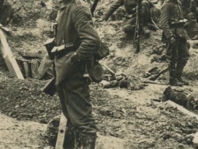 Carte Ancienne Photographie - Guerre 14/18 - Armée Allemande - Masque gaz - Alsacien - Conscription - Prusse Campagne 1914/1918 - Tranchée Mort