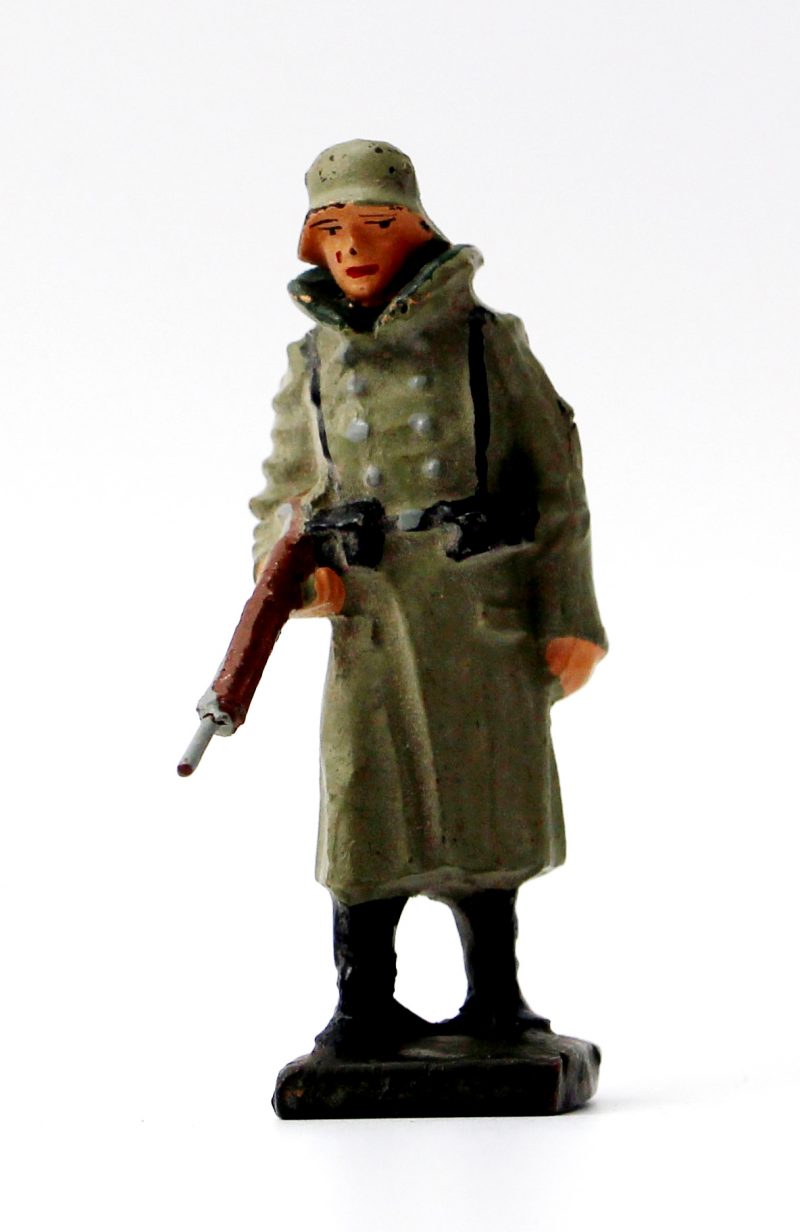 Ancienne Figurine en composition - Elastolin - Wehrmacht - Uniforme - Soldat - Guerre 39/45