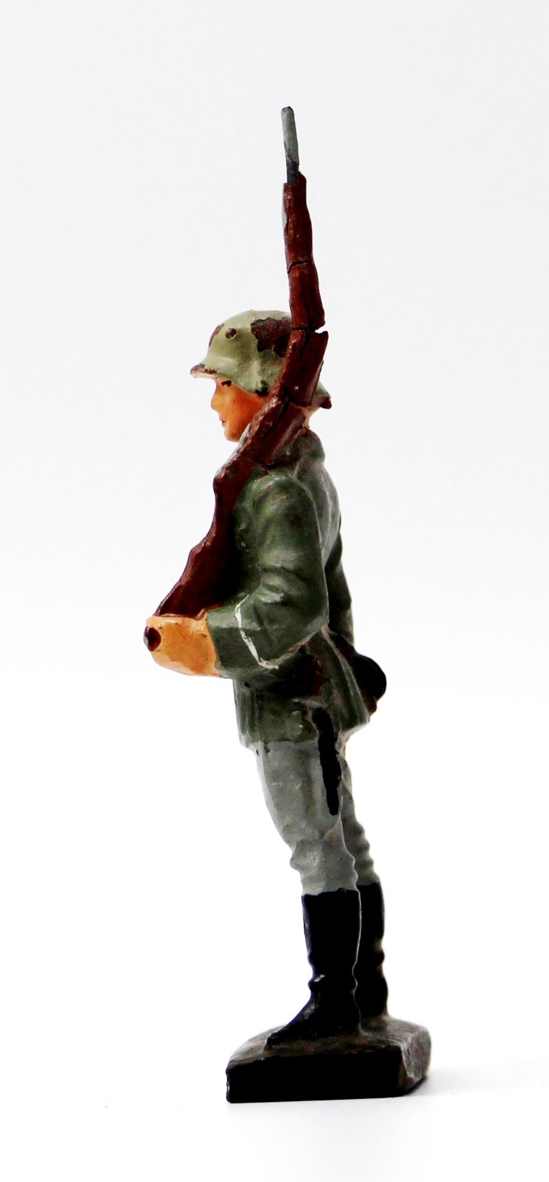 Ancienne Figurine en composition - Elastolin - Wehrmacht - Uniforme - Soldat - Guerre 39/45