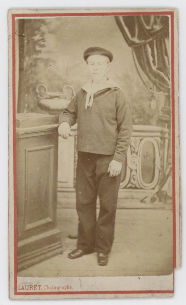 10 CDV - Anciennes Photographies - Second Empire - Uniforme Marine Française - Portraits Marseille Port - Marins - Mousses - Napoleon III