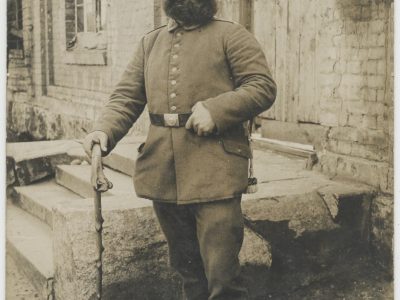 Carte Ancienne Photographie - Guerre 14/18 - Armée Allemande - Infanterie - Prusse / Alsaciens - Conscription - Casque à Pointe - Barbe- Tranchée 1917