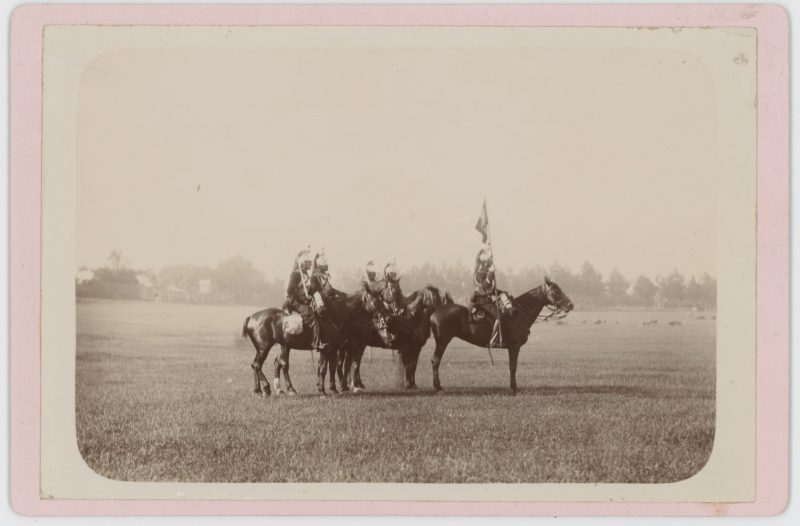 Carte Ancienne Photographie - Garde du Drapeau - Armée - Uniforme - Cuirassiers - 3eme République - Manœuvre 1900