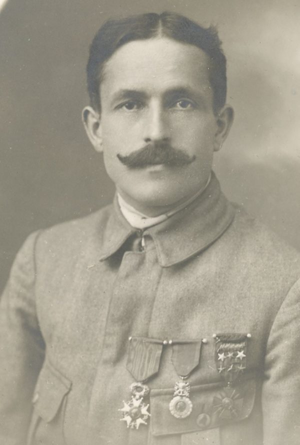 Carte Ancienne Photographie - Brave Poilu - Décoration Guerre14/18 - Portrait - Médailles - Croix de Guerre - Légion d'honneur - Uniforme