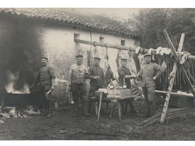 Belle Ancienne Photographie - Guerre 14/18 - Armée Allemande - Infanterie - Alsaciens - Famille - Militaire - Boucherie