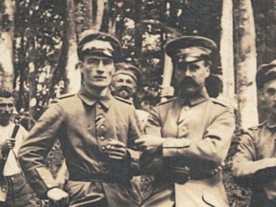 Carte Ancienne Photographie - Guerre 14/18 - Armée Allemande - Infanterie - Prusse / Alsaciens - Conscription - Casque à Pointe - Barbe- Tranchée 1917 - Forêt