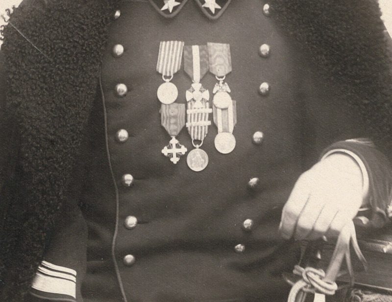 Belle Ancienne Photographie - Militaire Italien - Officier décoré - Hubert Veyant - Reggio Emilia - Italie - Armée Médailles