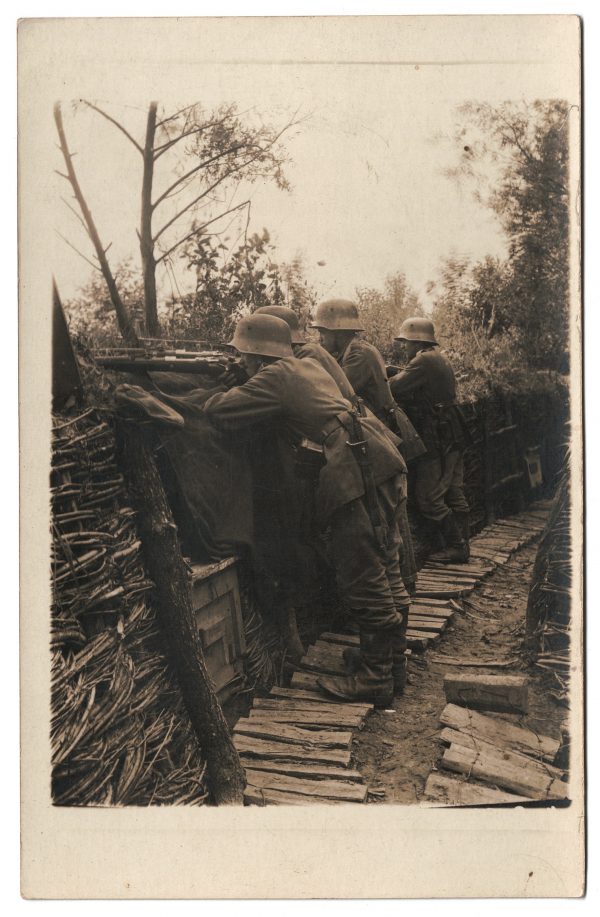 Photo Carte Postale Guerre 14/18 Soldat Alsacien Armée Allemande Classe 1914 -105 régiment Saxon - Prusse - Tranchée