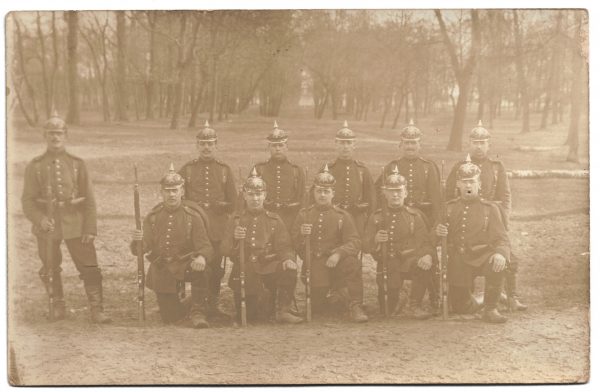 Photo Carte Postale Guerre 14/18 Soldat Alsacien Armée Allemande Classe 1914 -105 régiment Saxon - Prusse - Tranchée