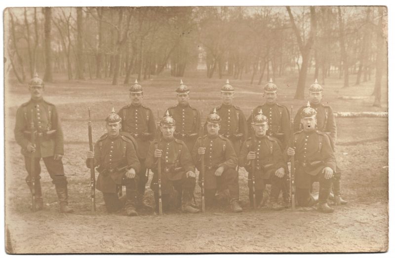 Photo Carte Postale Guerre 14/18 Soldat Alsacien Armée Allemande Classe 1914 -105 régiment Saxon - Prusse - Tranchée