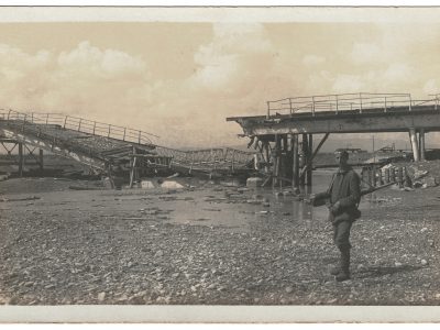 Photo Carte Postale Guerre 14/18 Soldat Alsacien Armée Allemande Classe 1914 -105 régiment Saxon - Prusse - Tranchée