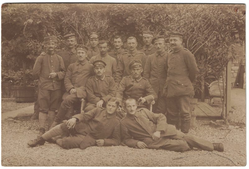 Photo Carte Postale Guerre 14/18 Soldat Alsacien Armée Allemande Classe 1914 -105 régiment Saxon - Prusse - Tranchée